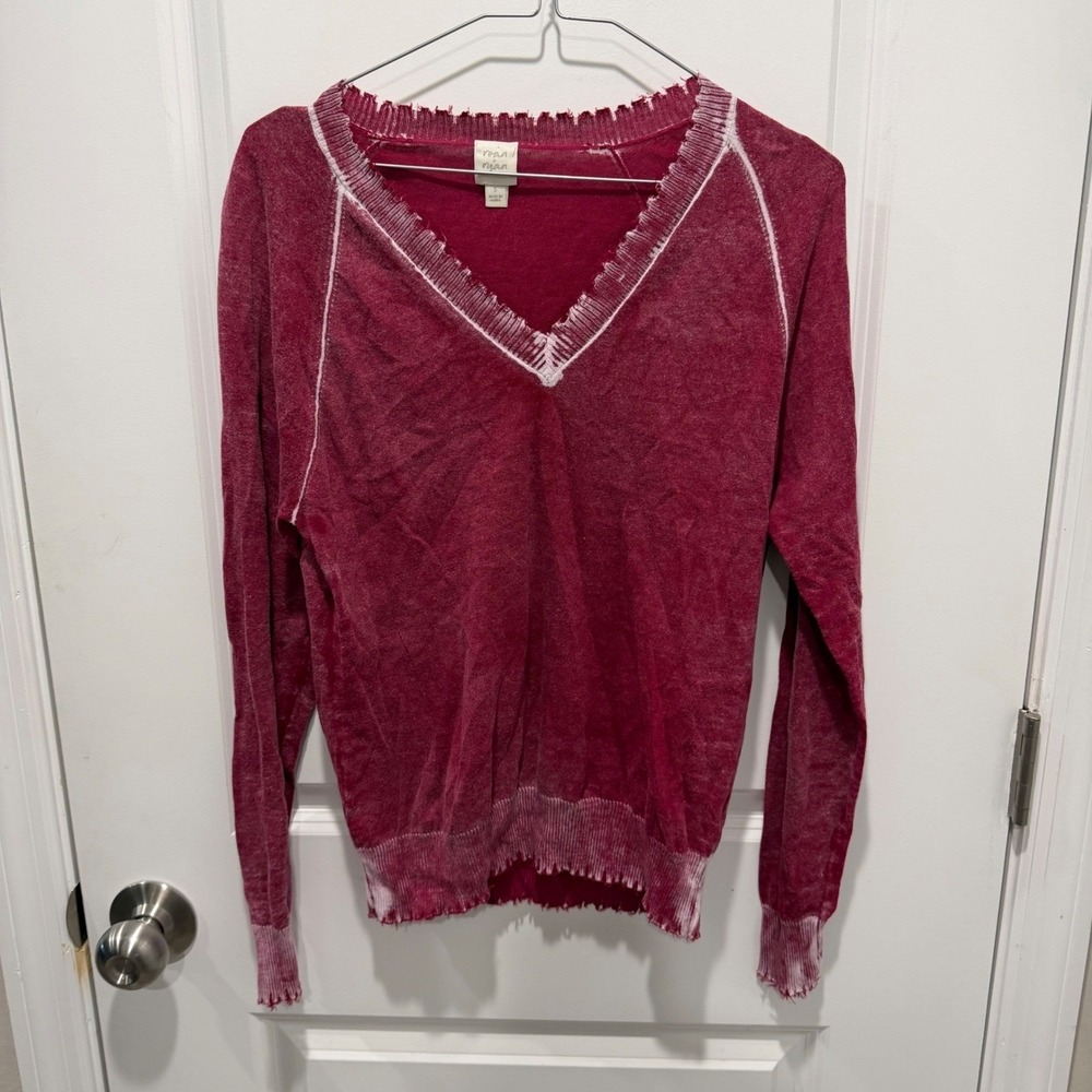 Roan + Ryan Womens Sweater Distressed Acid Wash Burgundy Small